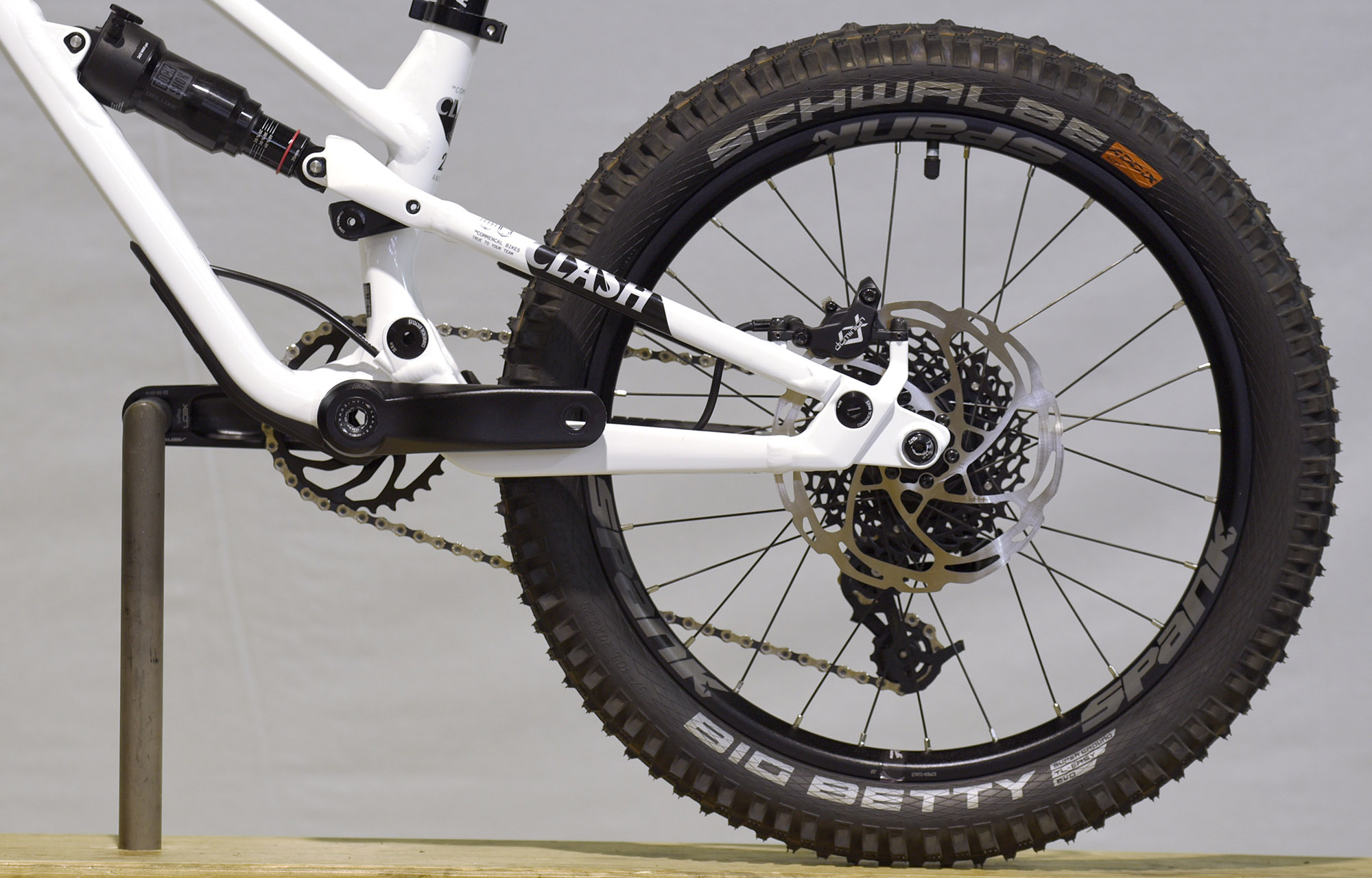COMMENCAL CLASH 20 V2 PURE WHITE - 20 (22175300) image number null