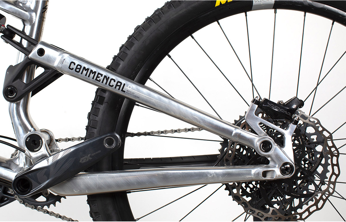 COMMENCAL META SX V4 HIGH POLISHED CRANKBROTHERS ALC - L (22METAAMSGALCL) image number null
