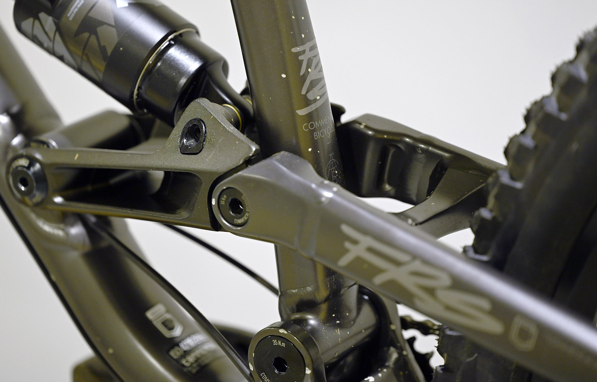 COMMENCAL FRS ESSENTIAL DARK SLATE - M (22150502) image number null