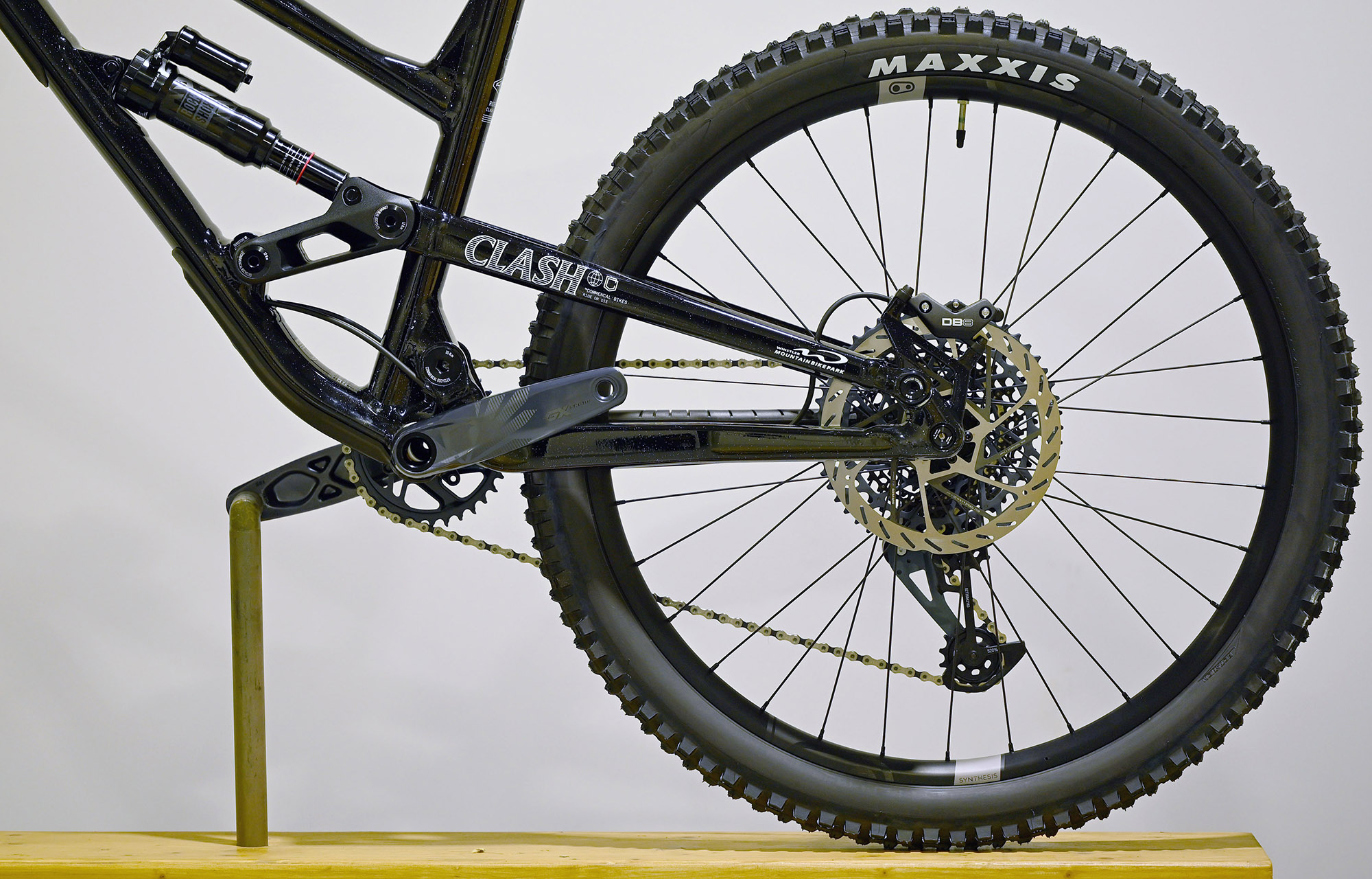 COMMENCAL CLASH WHISTLER EDITION - L (24134003) image number null