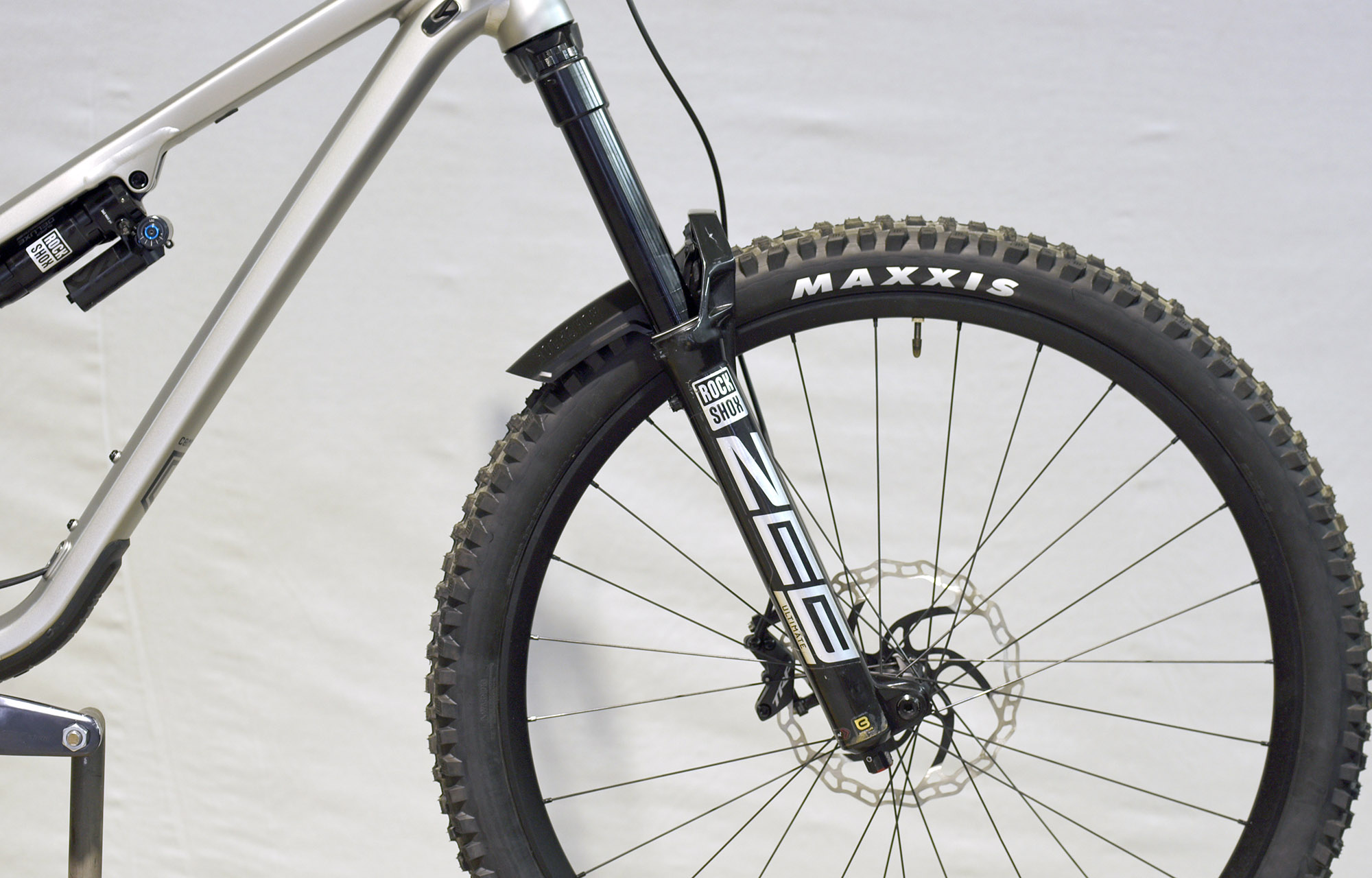 COMMENCAL META SX RACE SILVER - M (22130802) image number null