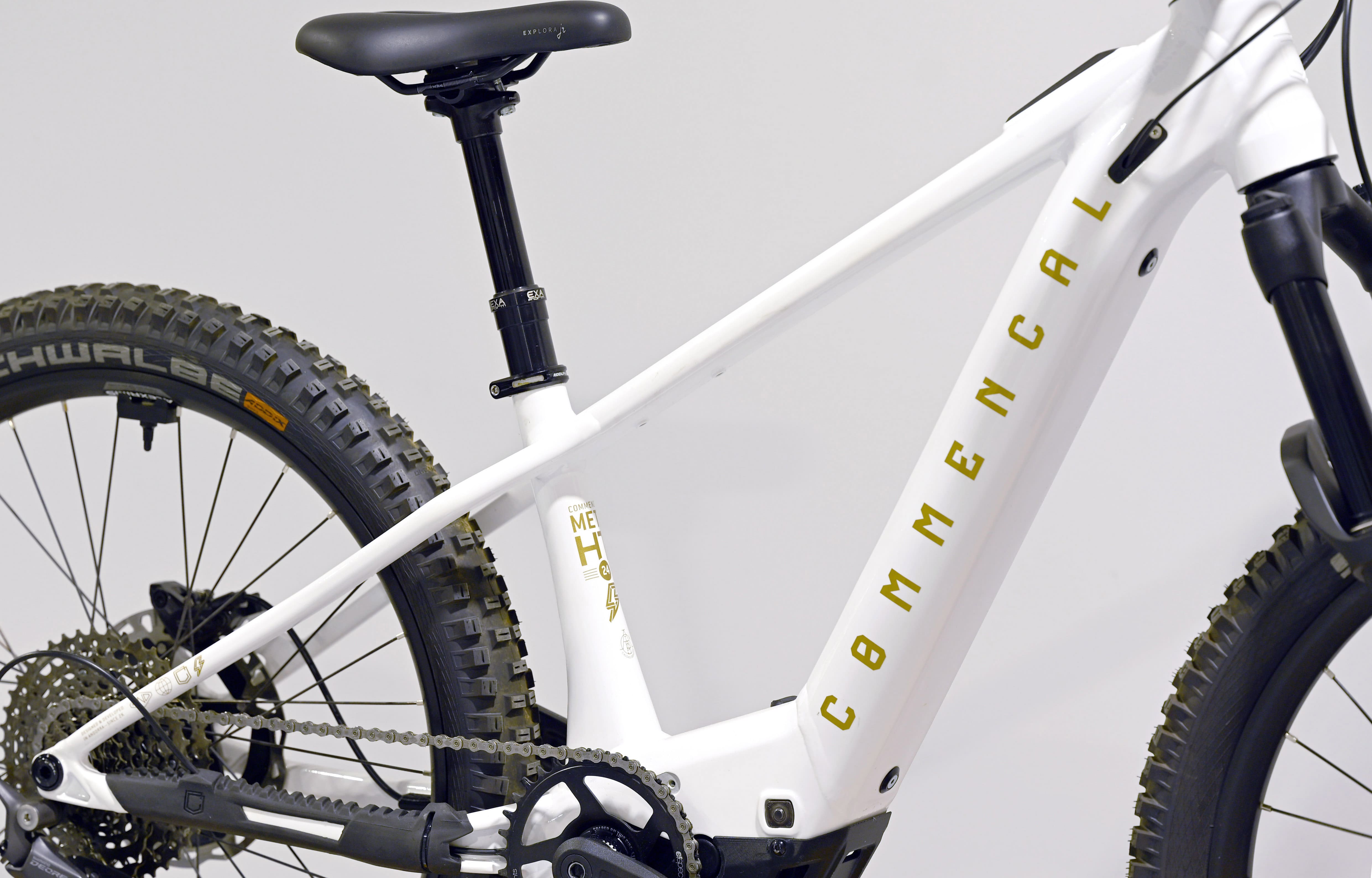 COMMENCAL META HT 24 POWER GLITTERY WHITE -  (24100007) 27 km image number null