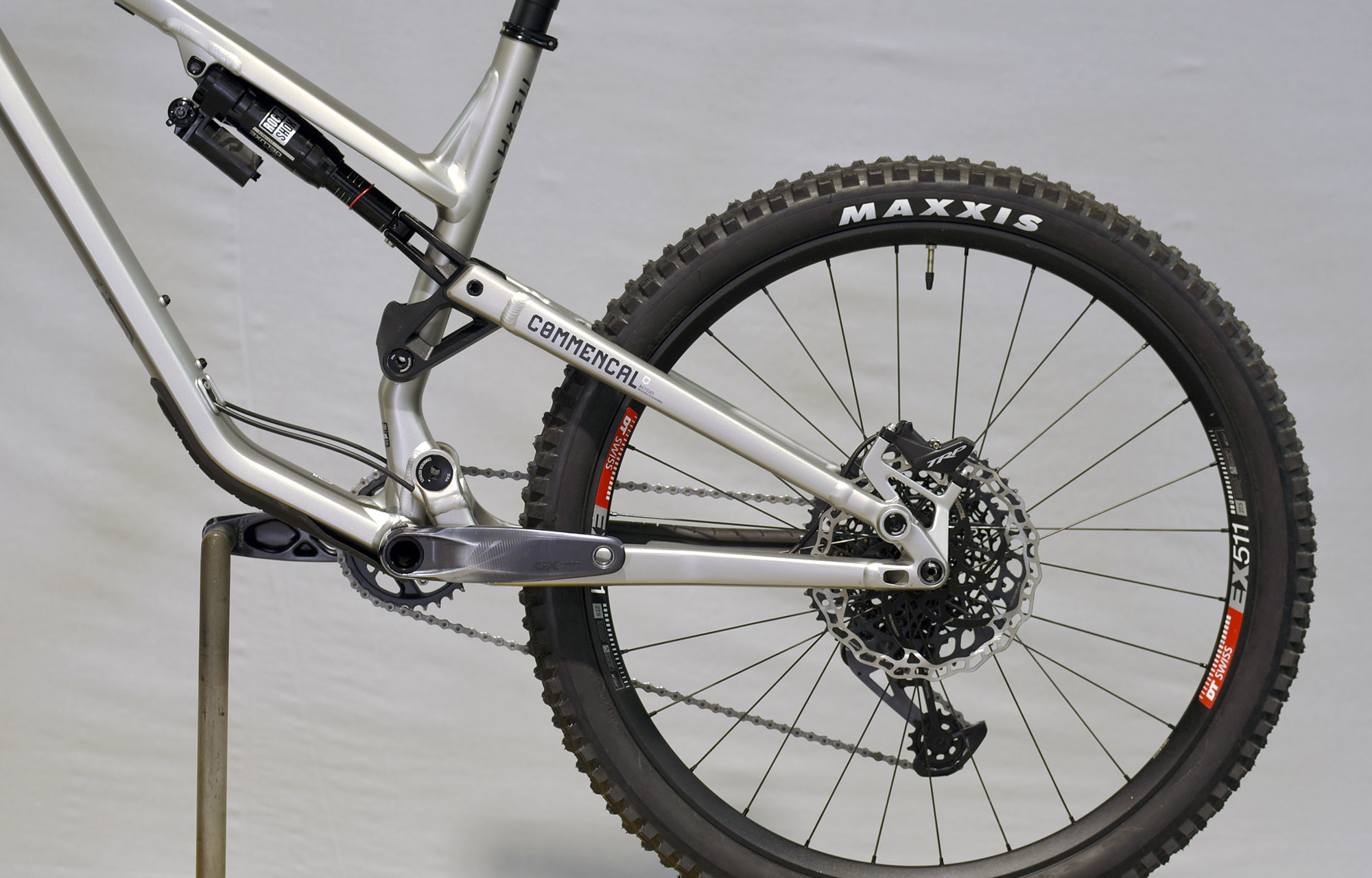 COMMENCAL META SX RACE SILVER - XL (22130804) image number null