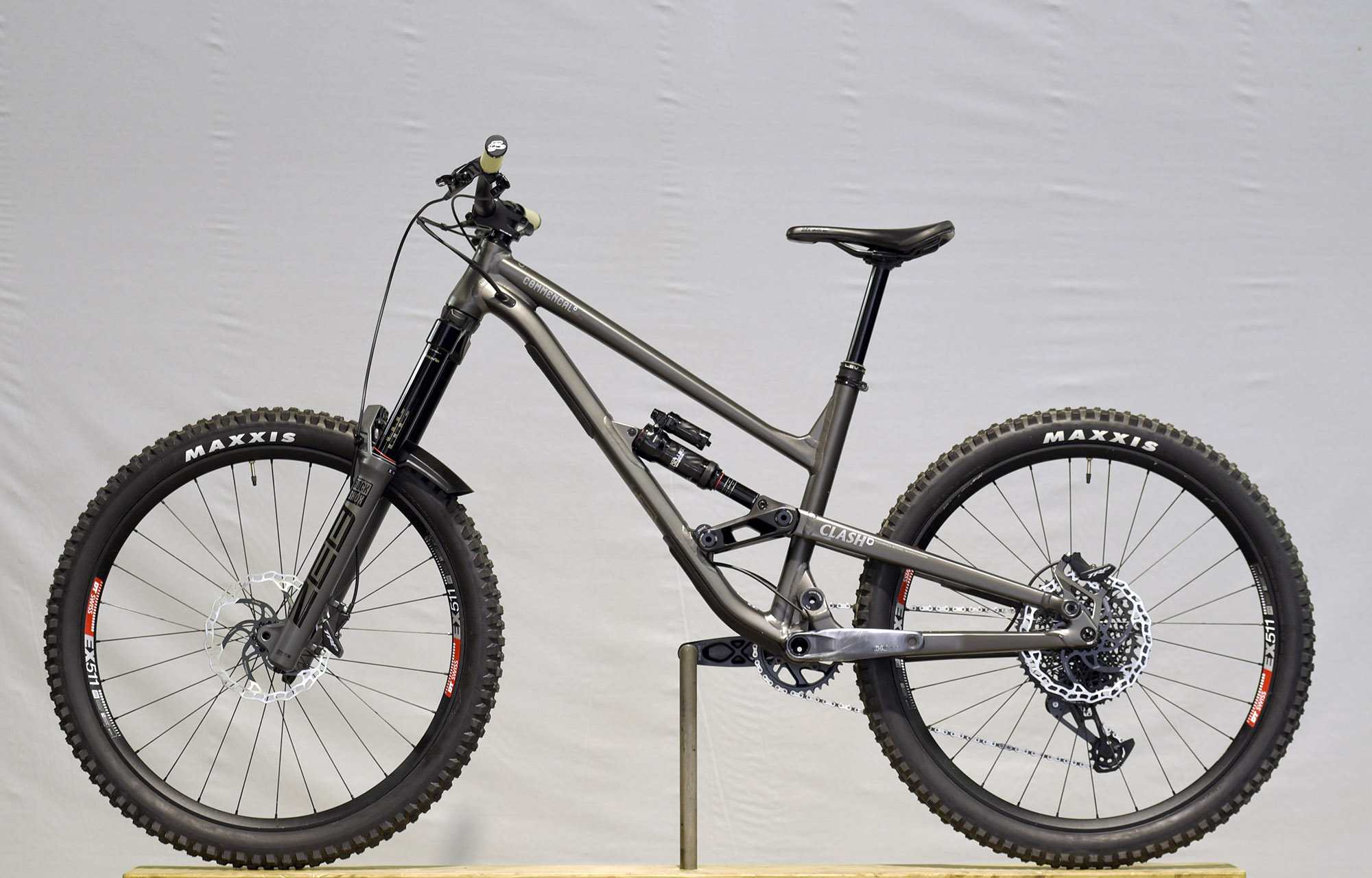 COMMENCAL CLASH RACE DARK SLATE - M (22131502) image number null