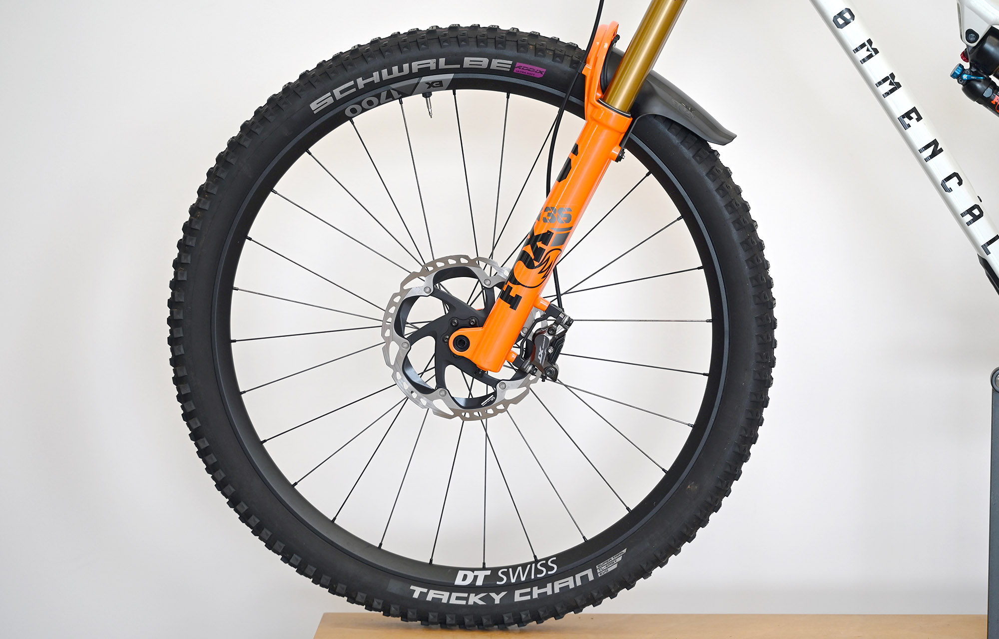 COMMENCAL META V5 SIGNATURE CLEAR SILVER - M (23121002) image number null