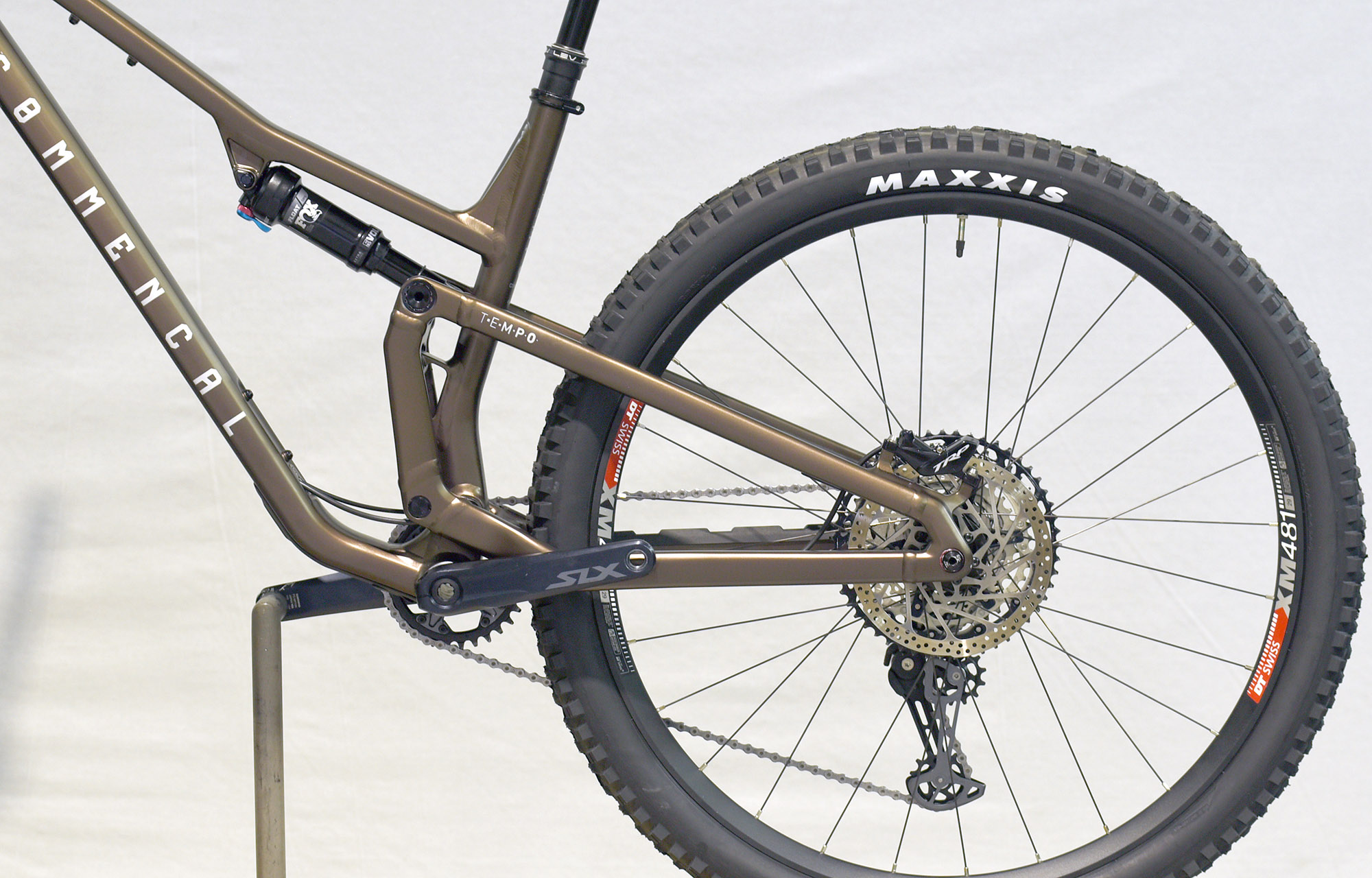 COMMENCAL T.E.M.P.O. ESSENTIAL FROZEN BROWN - L (22121003) image number null
