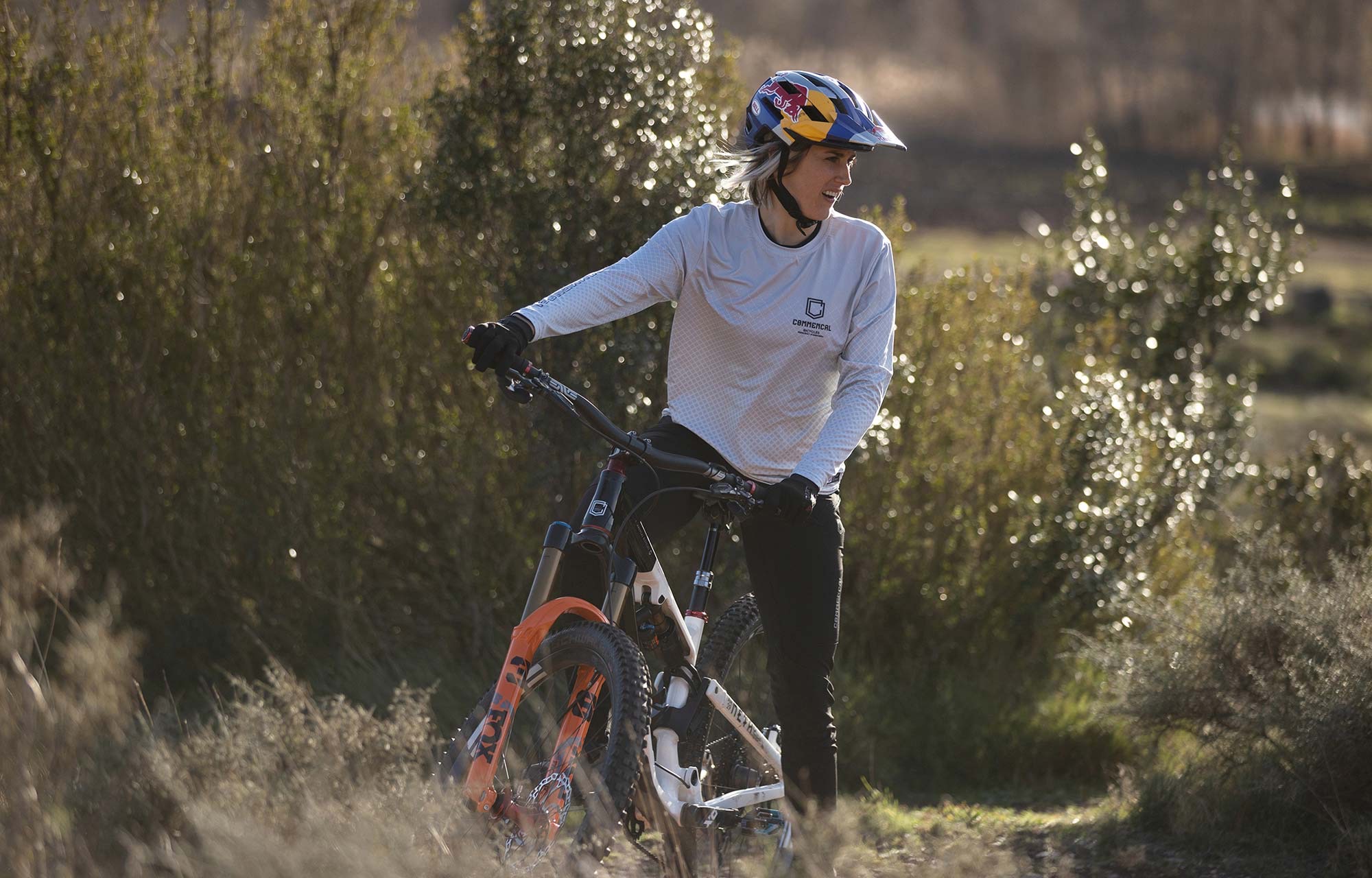 COMMENCAL LONG SLEEVE JERSEY LIGHT GREY image number 6