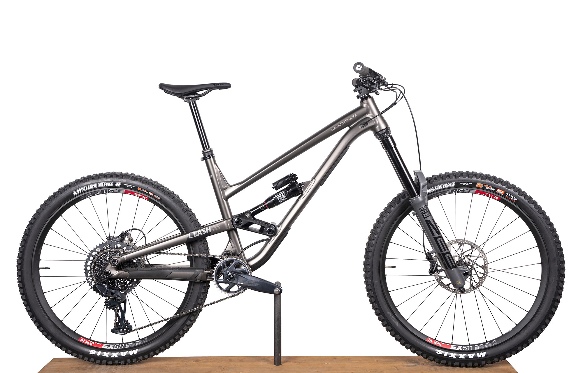 COMMENCAL CLASH RACE DARK SLATE NEW ROCKSHOX (L) image number null