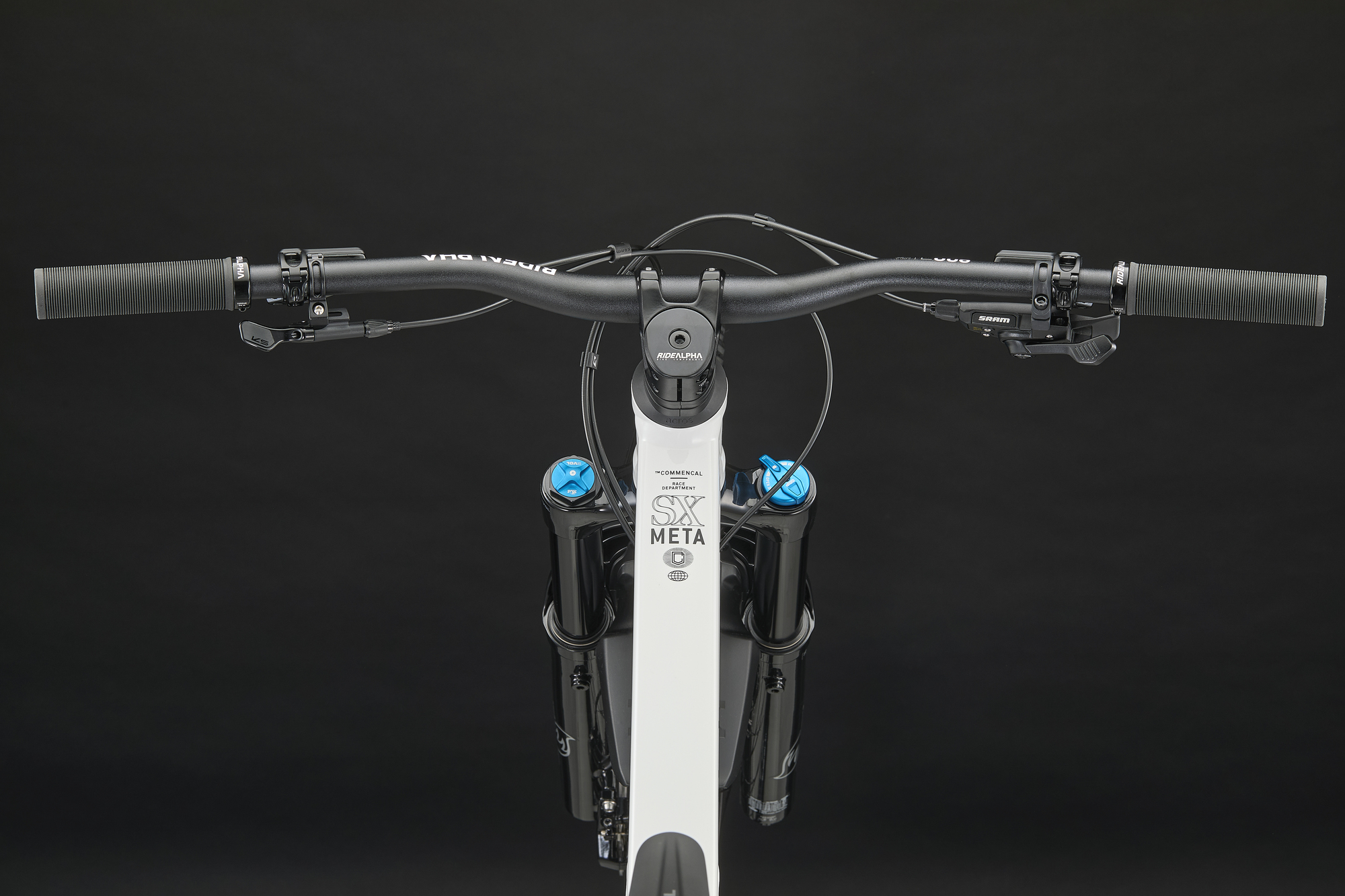 COMMENCAL META SX V5 ESSENTIAL PURE WHITE 2027 image large number 3