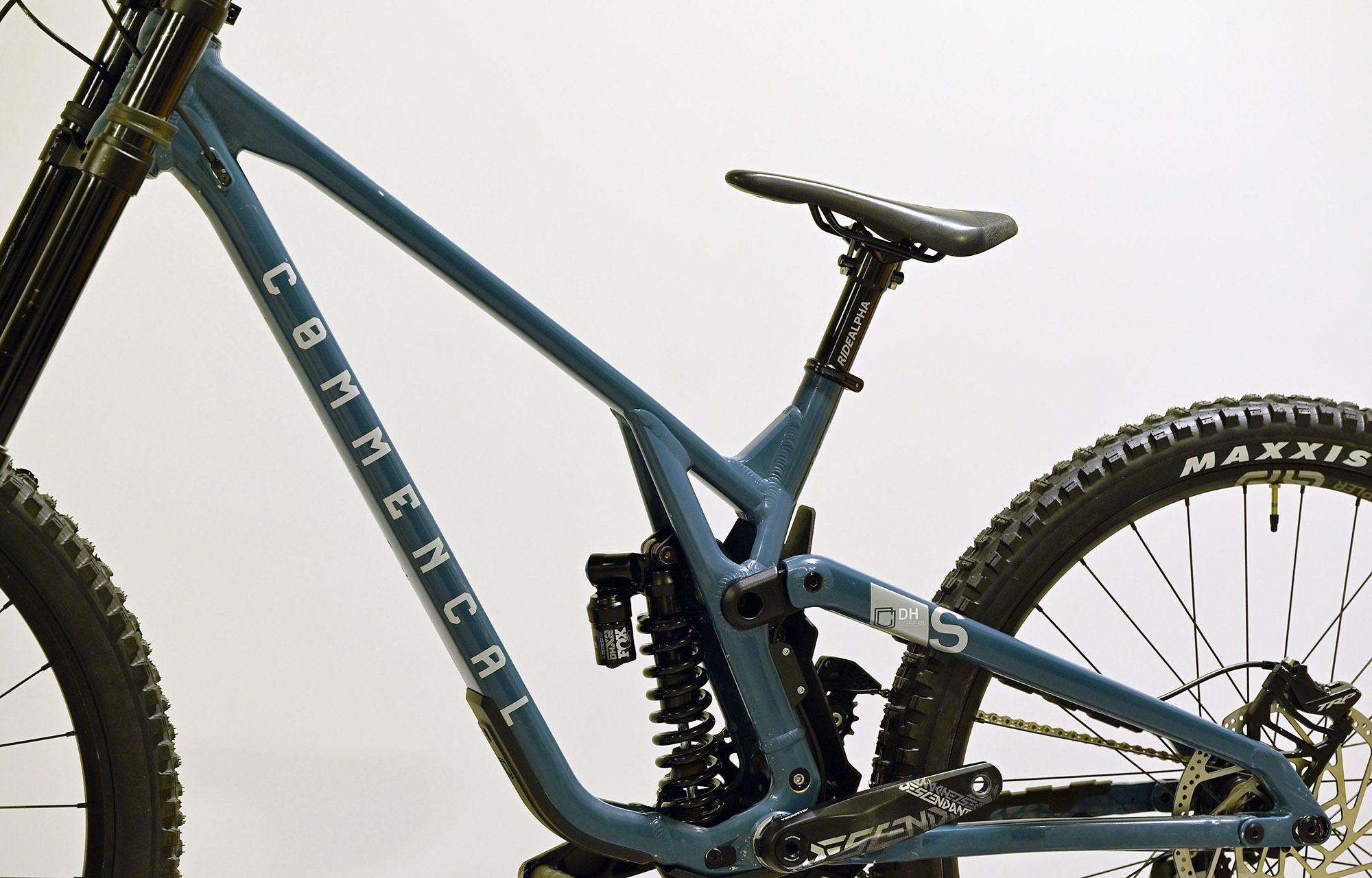 COMMENCAL SUPREME DH V5 ESSENTIAL AQUA BLUE - L (23150103) image number null