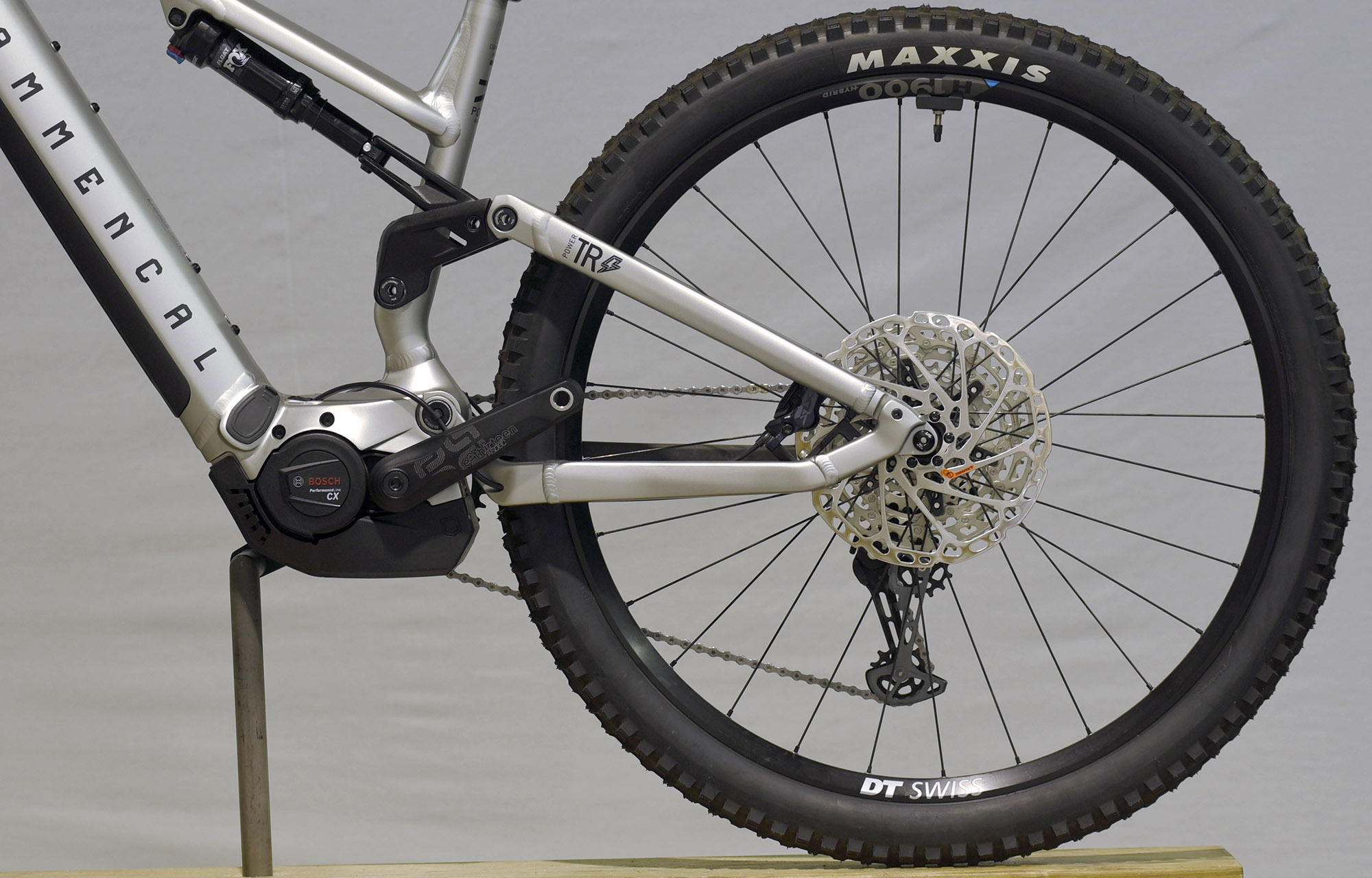 COMMENCAL META POWER TR BOSCH ESSENTIAL SILVER - L (22180203) 7km image number null