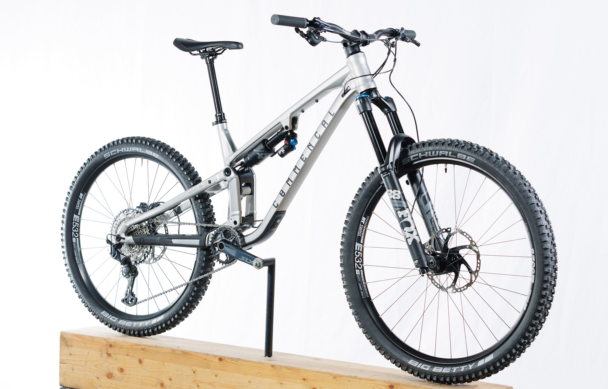 COMMENCAL META SX V5 ESSENTIAL SILVER - M (23131502) image cover number large 1