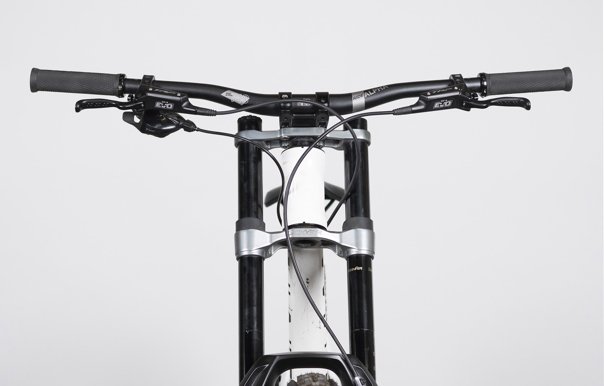 COMMENCAL SUPREME DH V5 XS PURE WHITE - XS (22173300) image number null