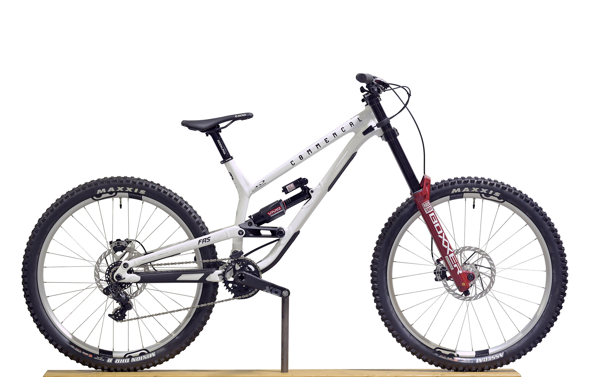 COMMENCAL FRS ULTIMATE WHISTLER EDITION 2 - M (24158202) image number null