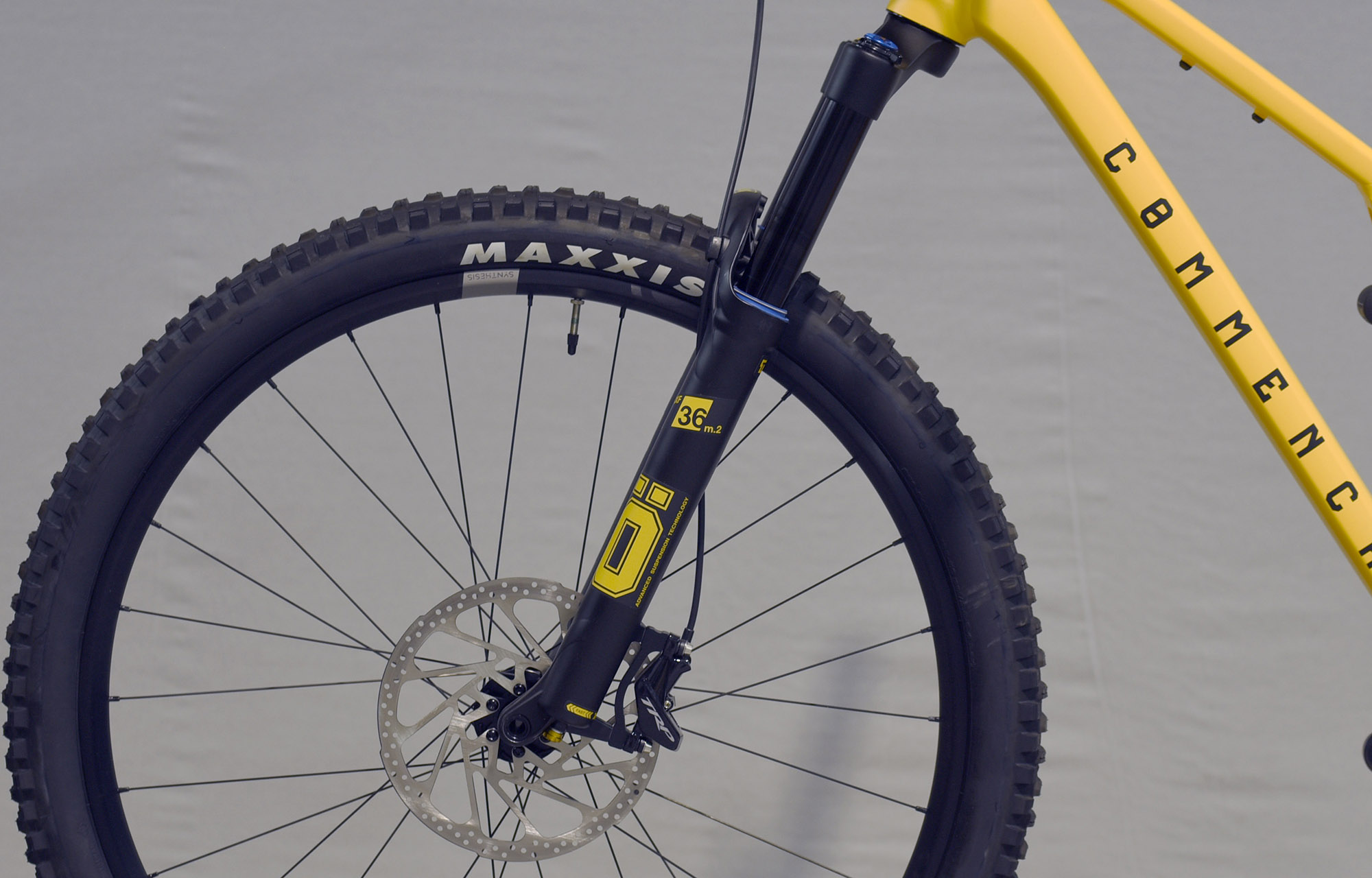 COMMENCAL T.E.M.P.O. OHLINS EDITION YELLOW - L (22121103) image number null