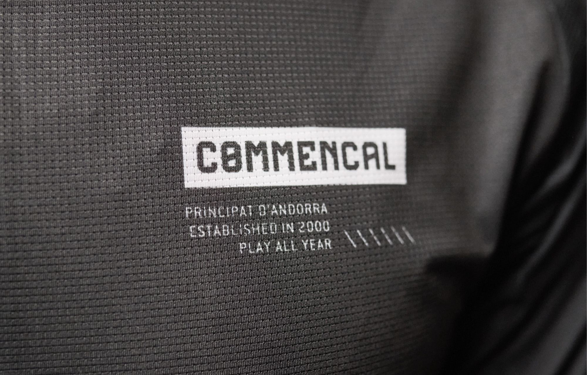 COMMENCAL LIGHTECH SHORT SLEEVE ZIP JERSEY BLACK image number 2