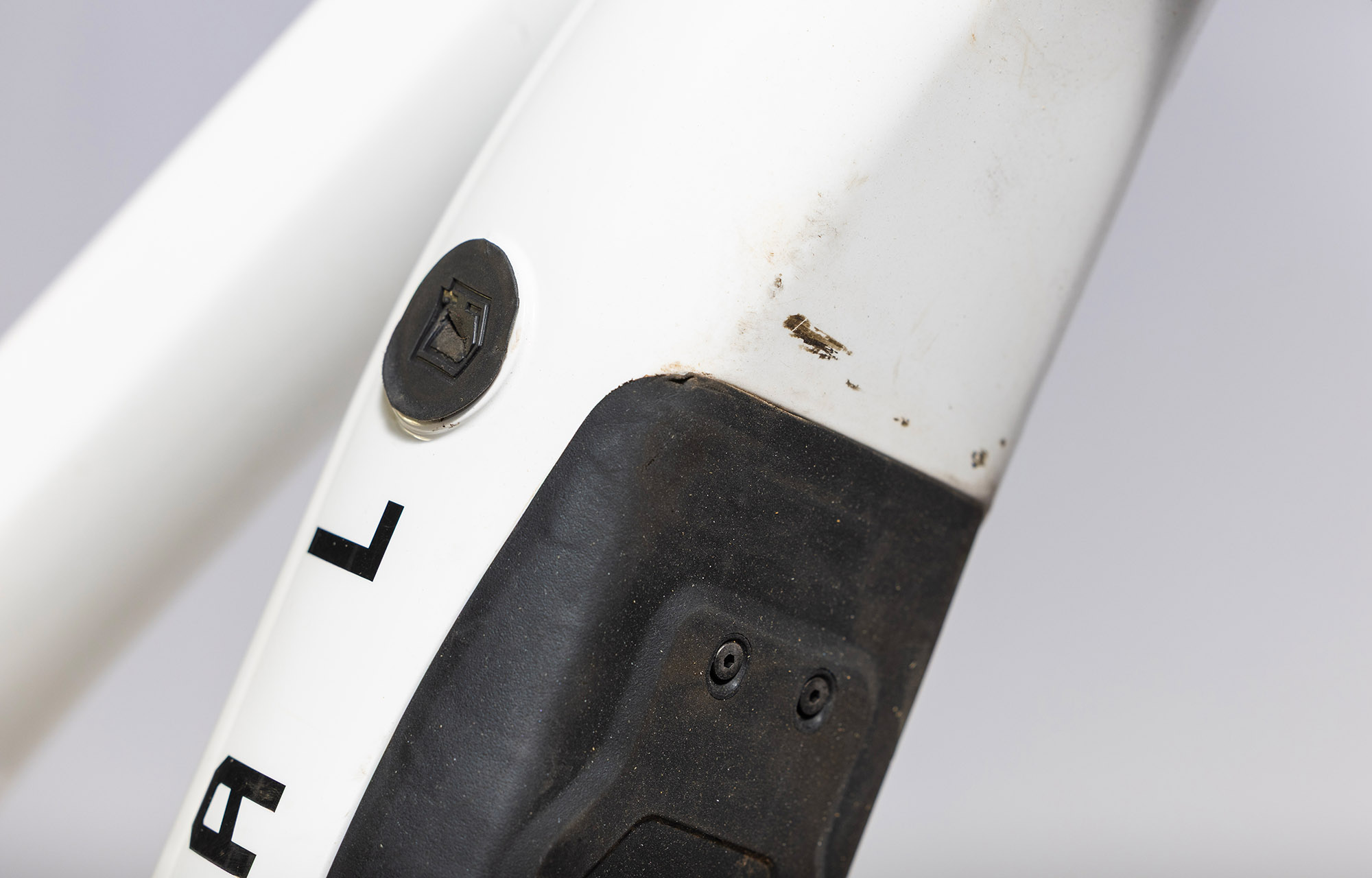 COMMENCAL META POWER SX BOSCH SIGNATURE PURE WHITE - L (22181903) 580km image cover number large 5