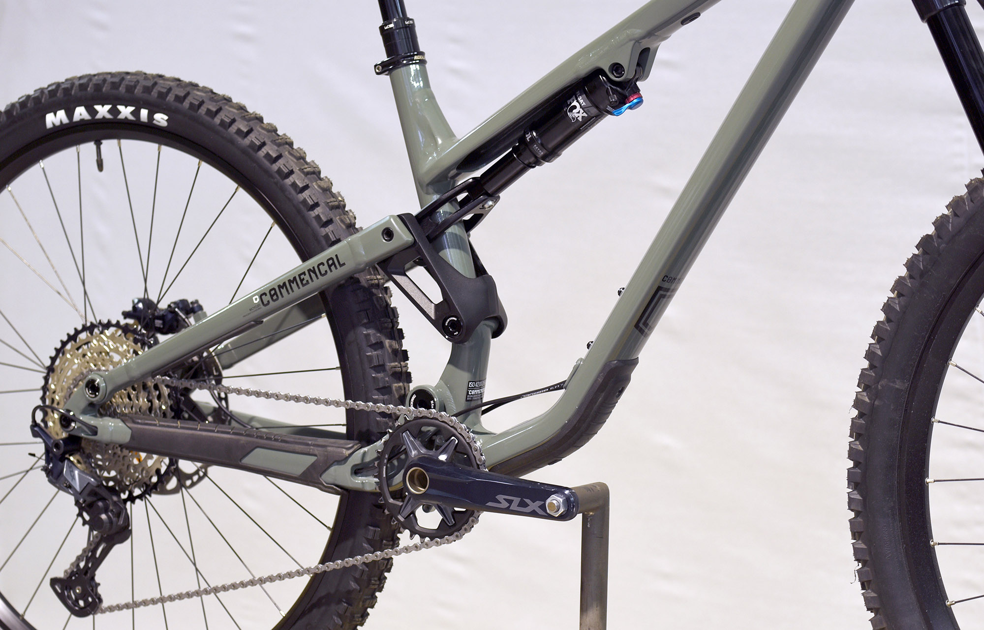 COMMENCAL META TR ESSENTIAL KESWICK GREEN - M (22120302) image number null