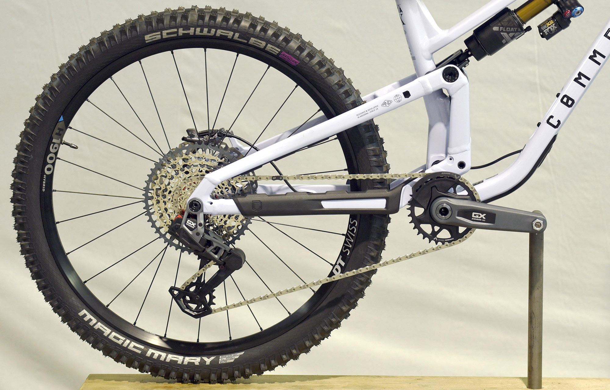 COMMENCAL META SX V5 T-TYPE LIGHT PURPLE / BLACK ALC - L (23100066) image number null