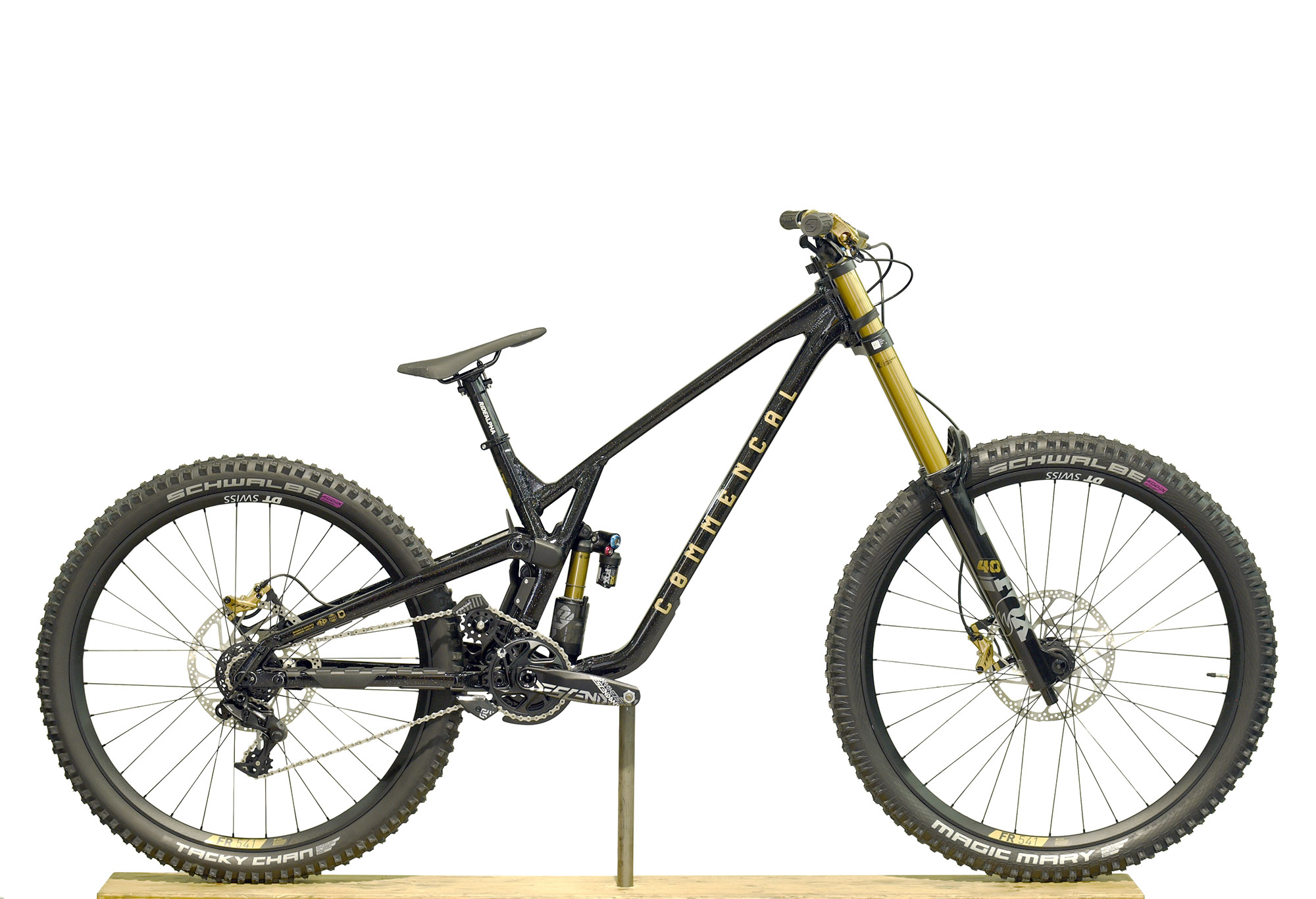 COMMENCAL SUPREME DH V5 SIGNATURE LTD GLITTERY BLACK - L (24150303) image number null