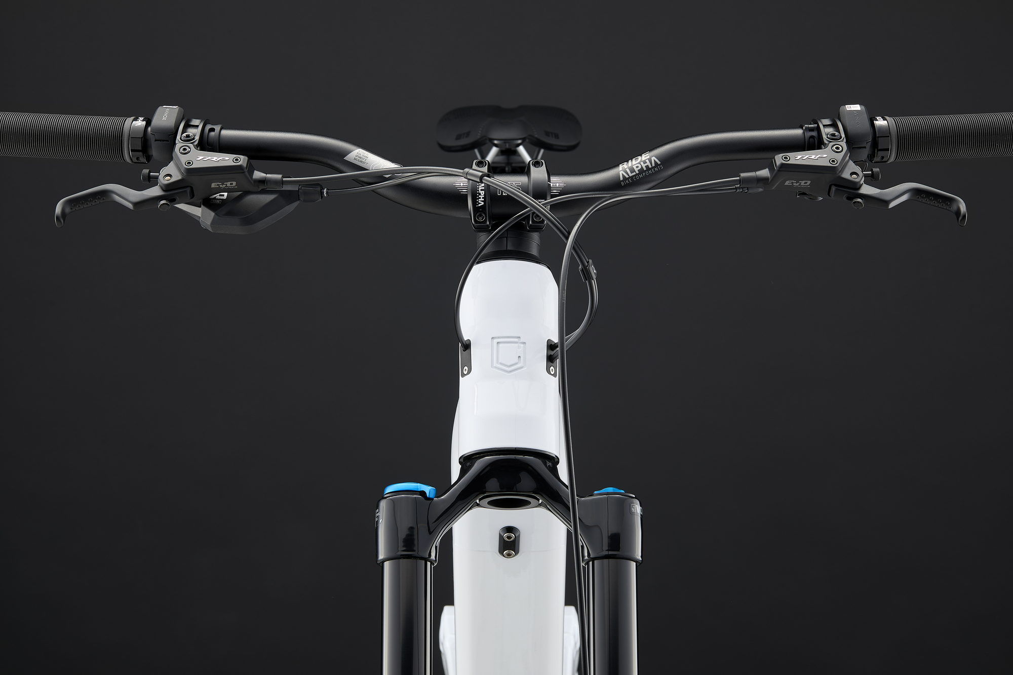 COMMENCAL META POWER SX AVINOX ESSENTIAL PURE WHITE 2027 image cover number large 4