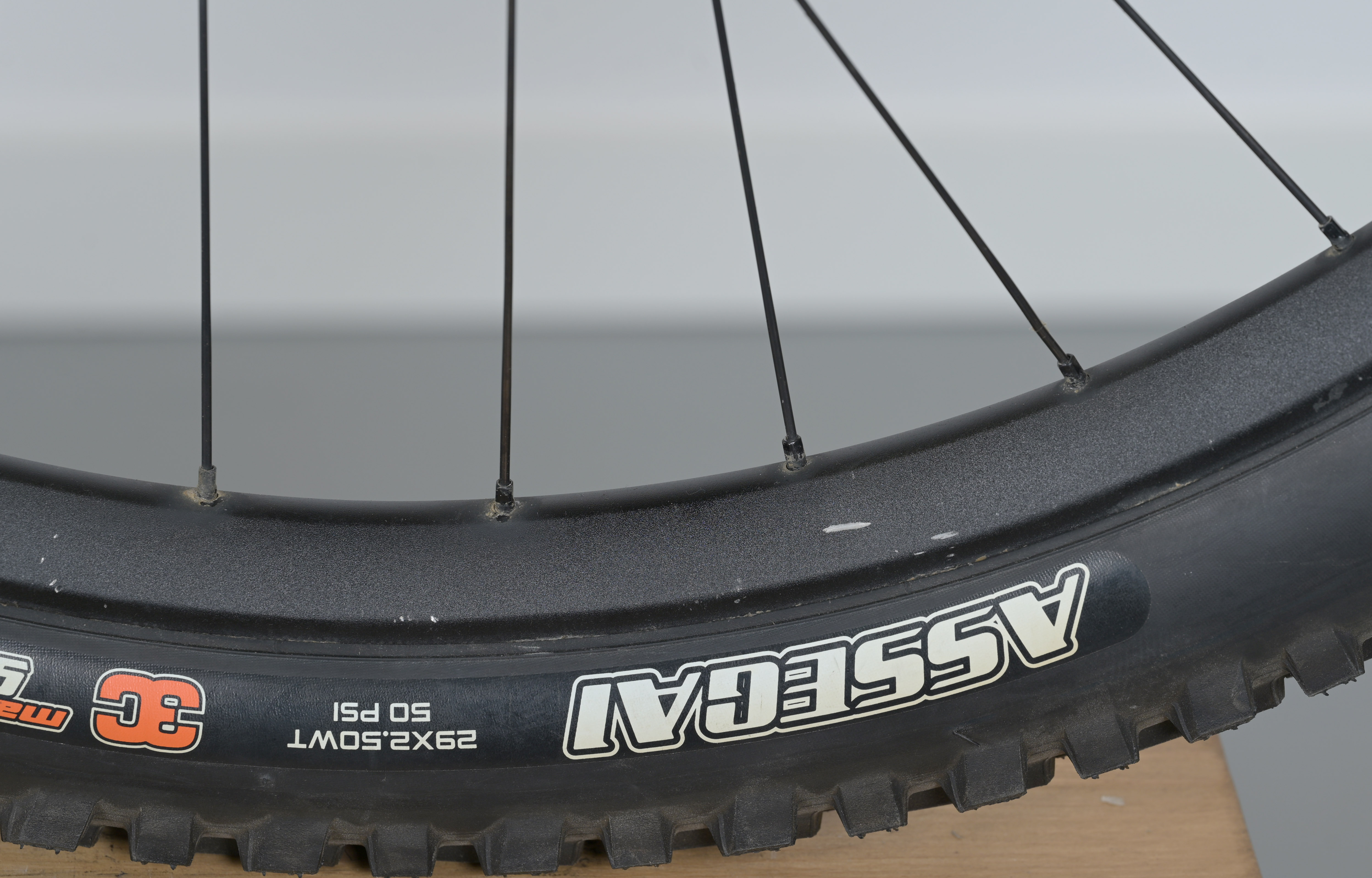 COMMENCAL SUPREME DH V5 SIGNATURE LTD PURE WHITE - M (23151002) image cover number large 6