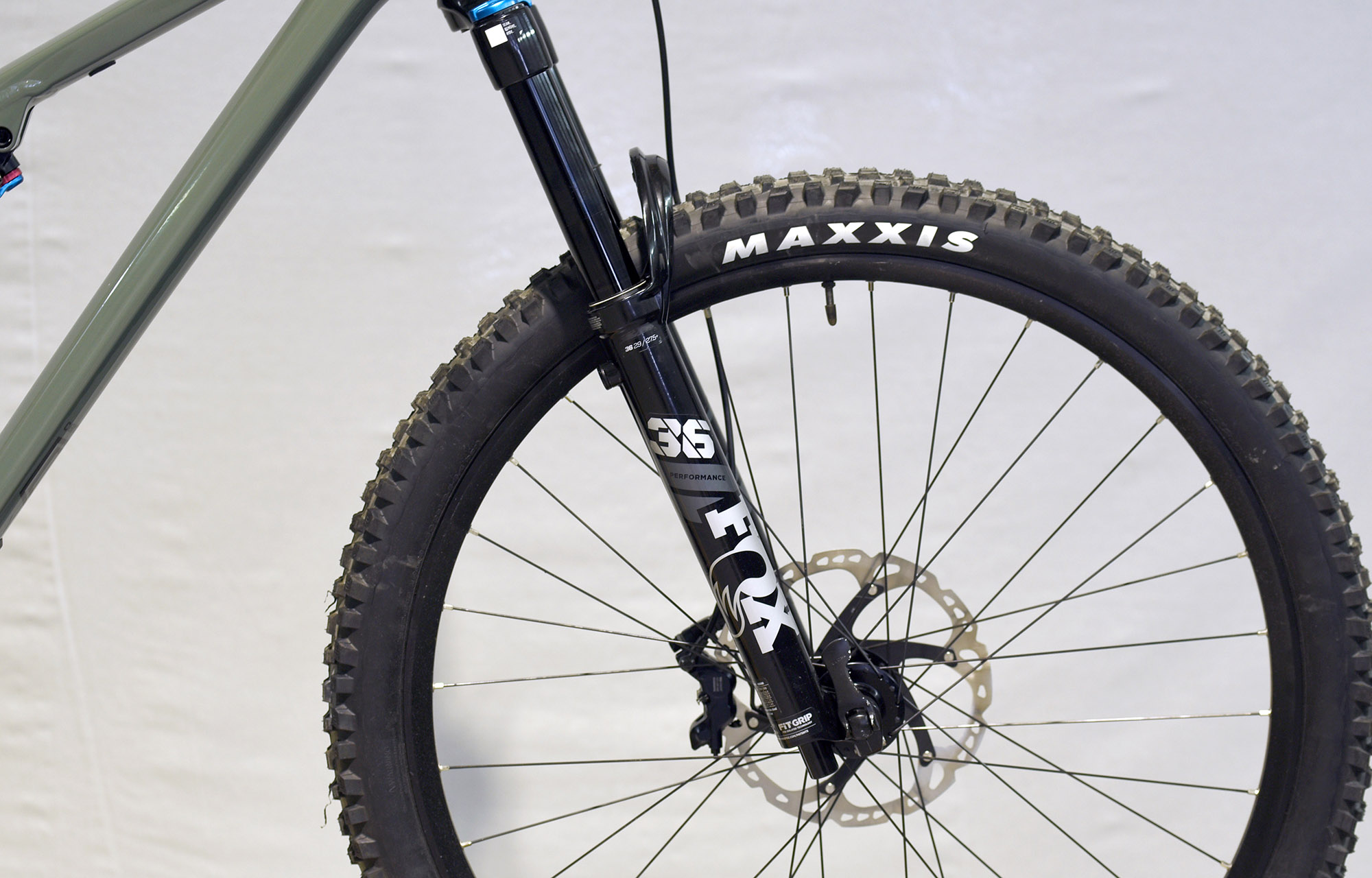 COMMENCAL META TR ESSENTIAL KESWICK GREEN - M (22120302) image number null