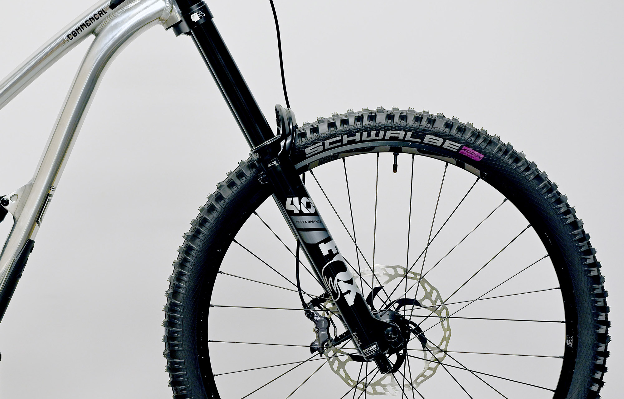 COMMENCAL SUPREME DH V4 RACE HIGH POLISHED - S (22150101) image number null