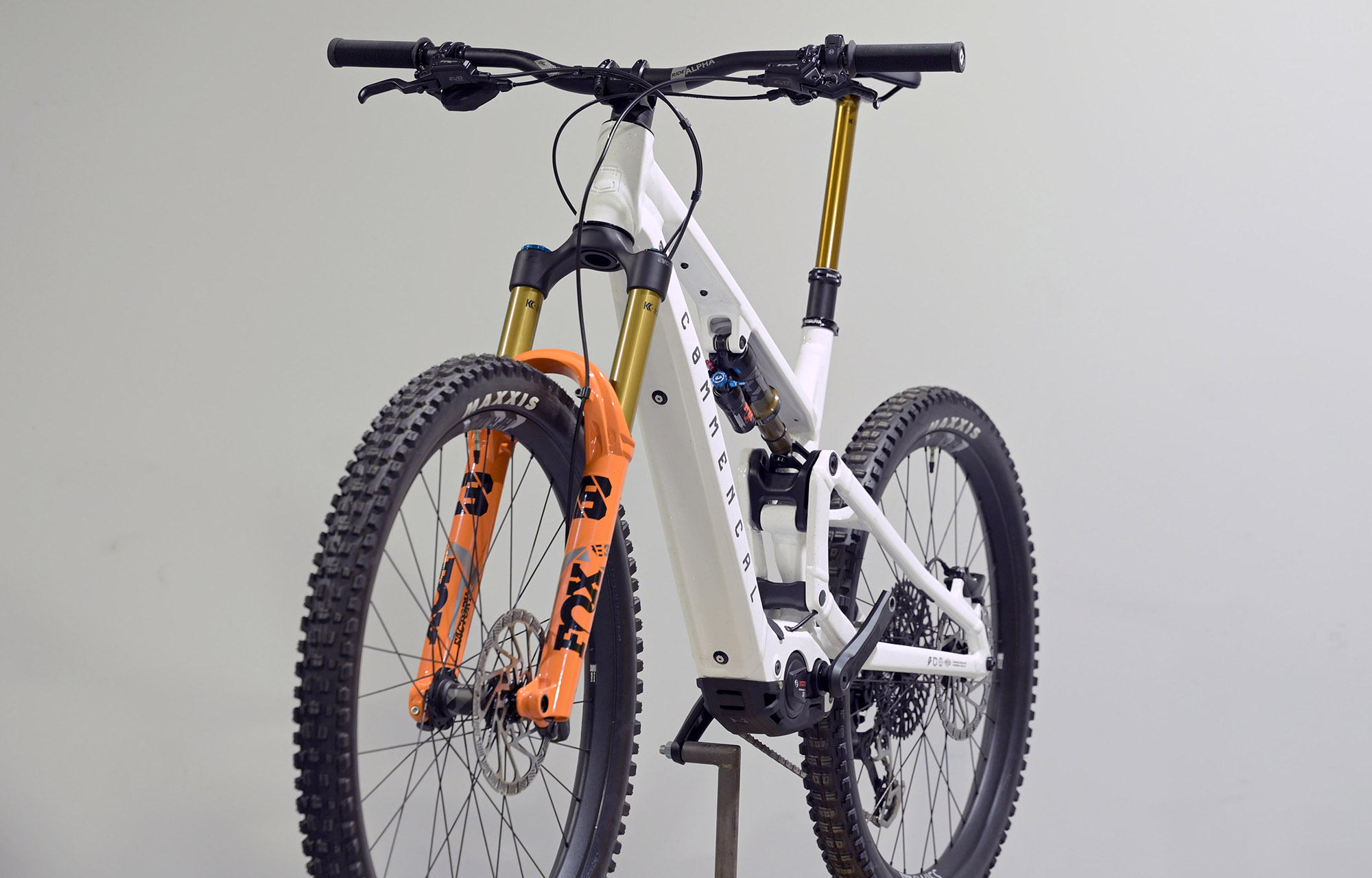 COMMENCAL META POWER SX 400 SIGNATURE EAGLE 90 - L (25131003) 0 km image cover number large 4