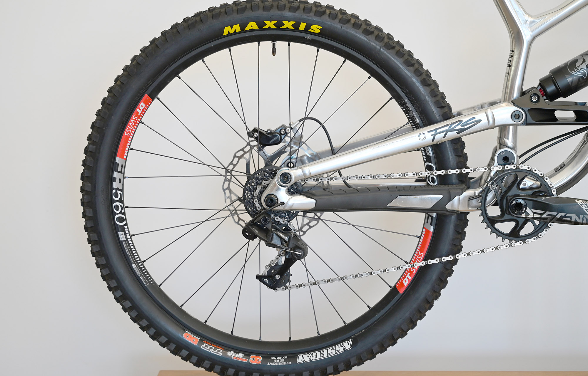 COMMENCAL FURIOUS HIGH POLISHED ALC - M (23106003) image cover number large 0