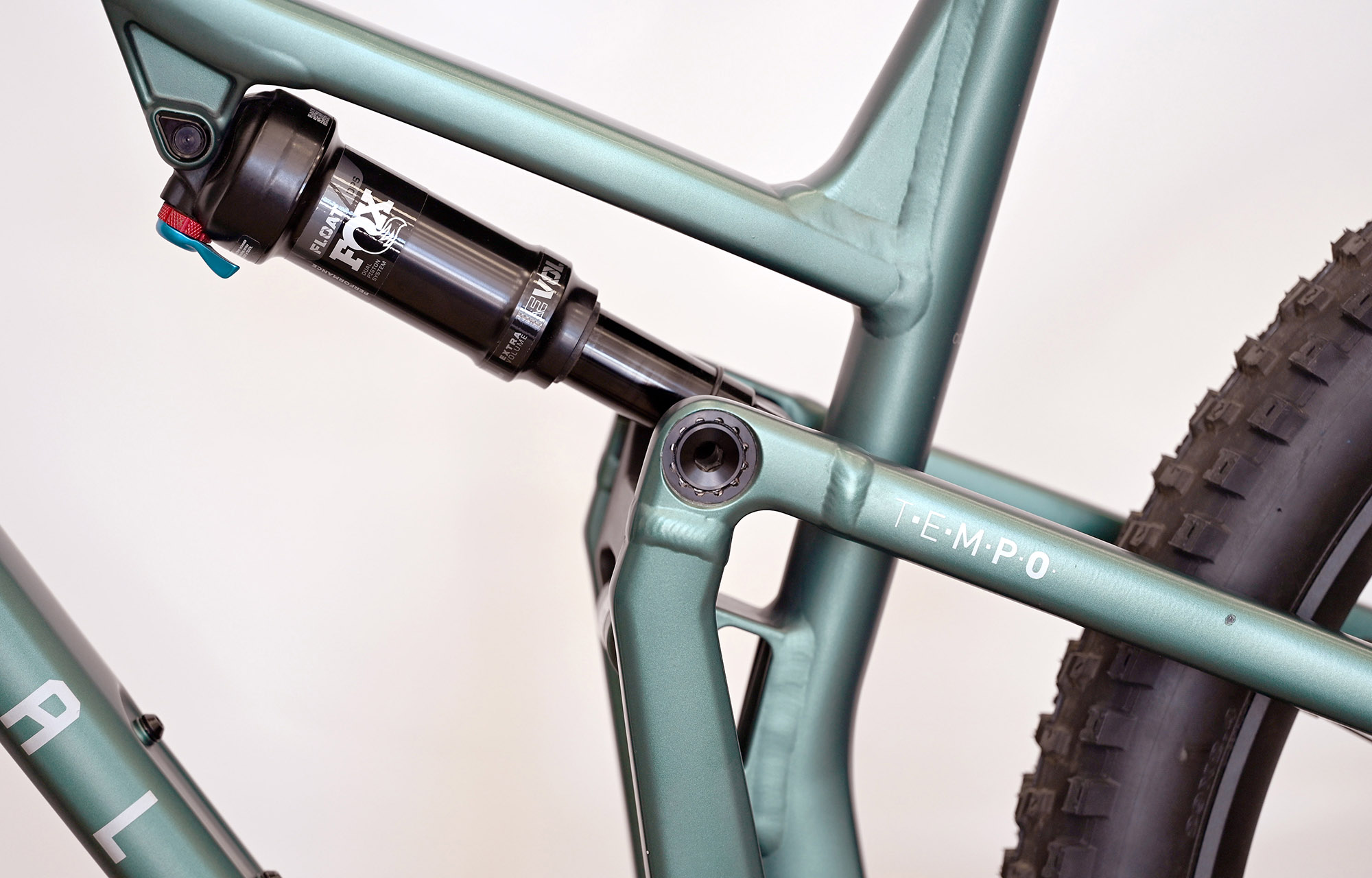 COMMENCAL T.E.M.P.O. ESSENTIAL METALLIC GREEN - XL (22120904) image cover number large 5