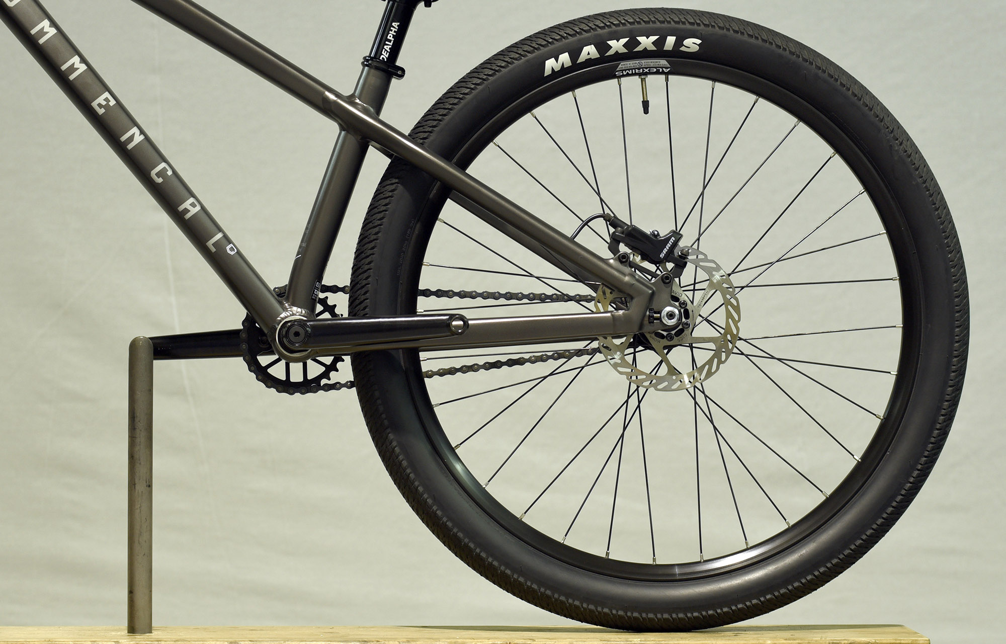 COMMENCAL ABSOLUT DARK SLATE - L (22140003) image number null