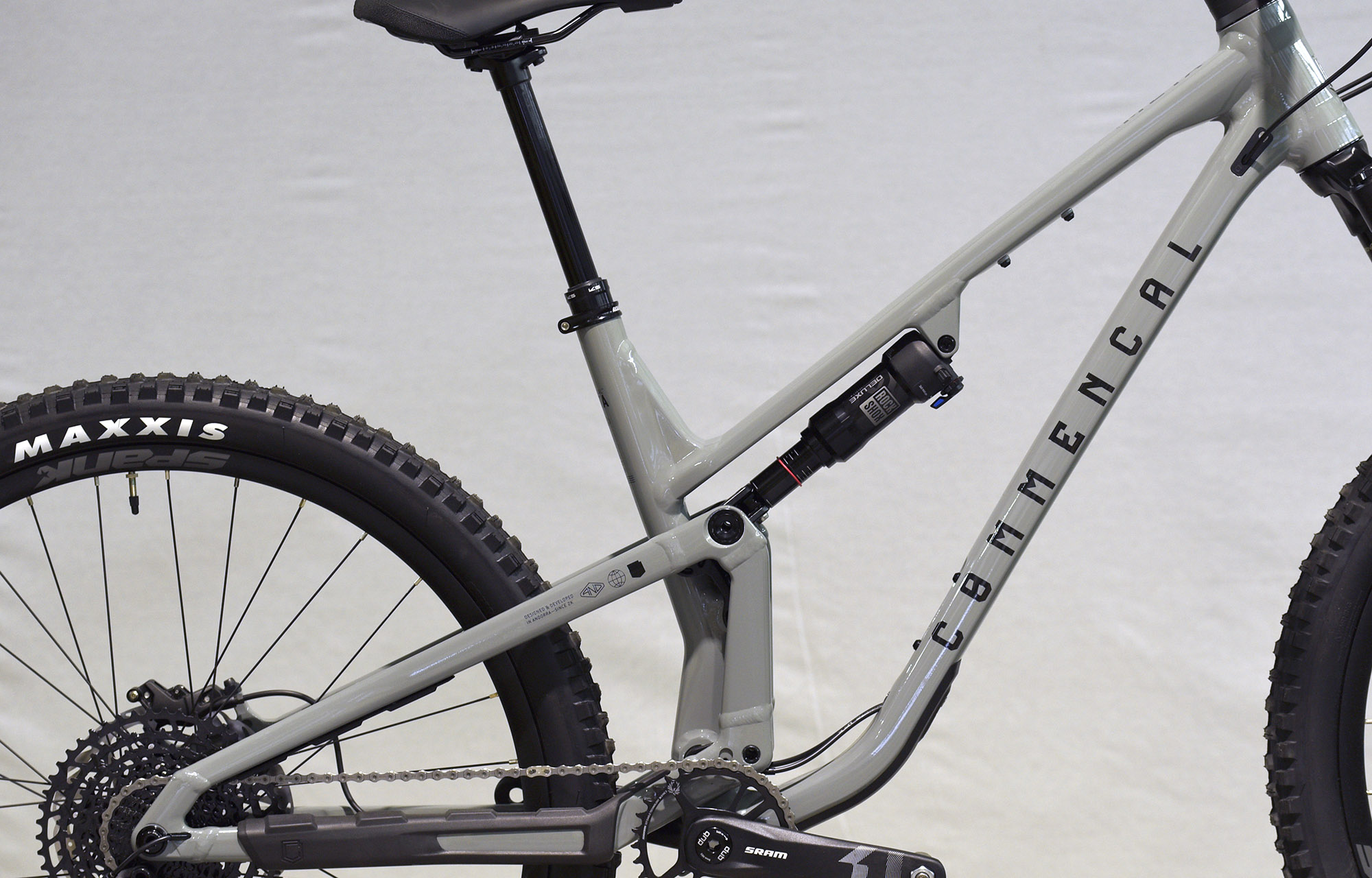 COMMENCAL META V5 RIDE PYRITE GREY - L (23120703) image number null