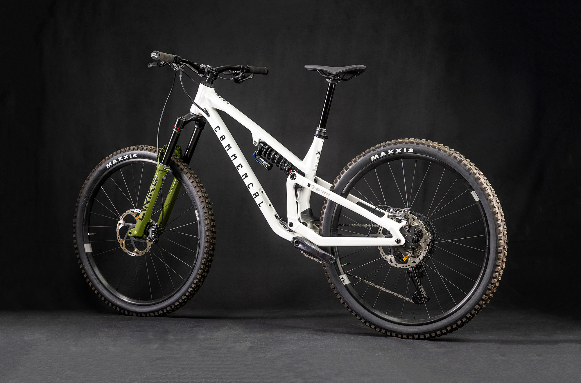 COMMENCAL META V5 CLEAR SILVER ALC image number null