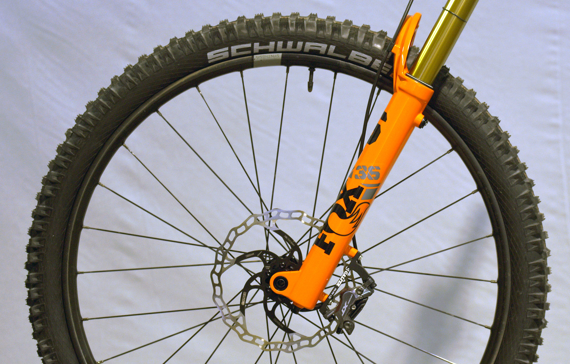 COMMENCAL META V5 CHALK [COMMENCAL TEAM] ALC - M (23100051) image number null