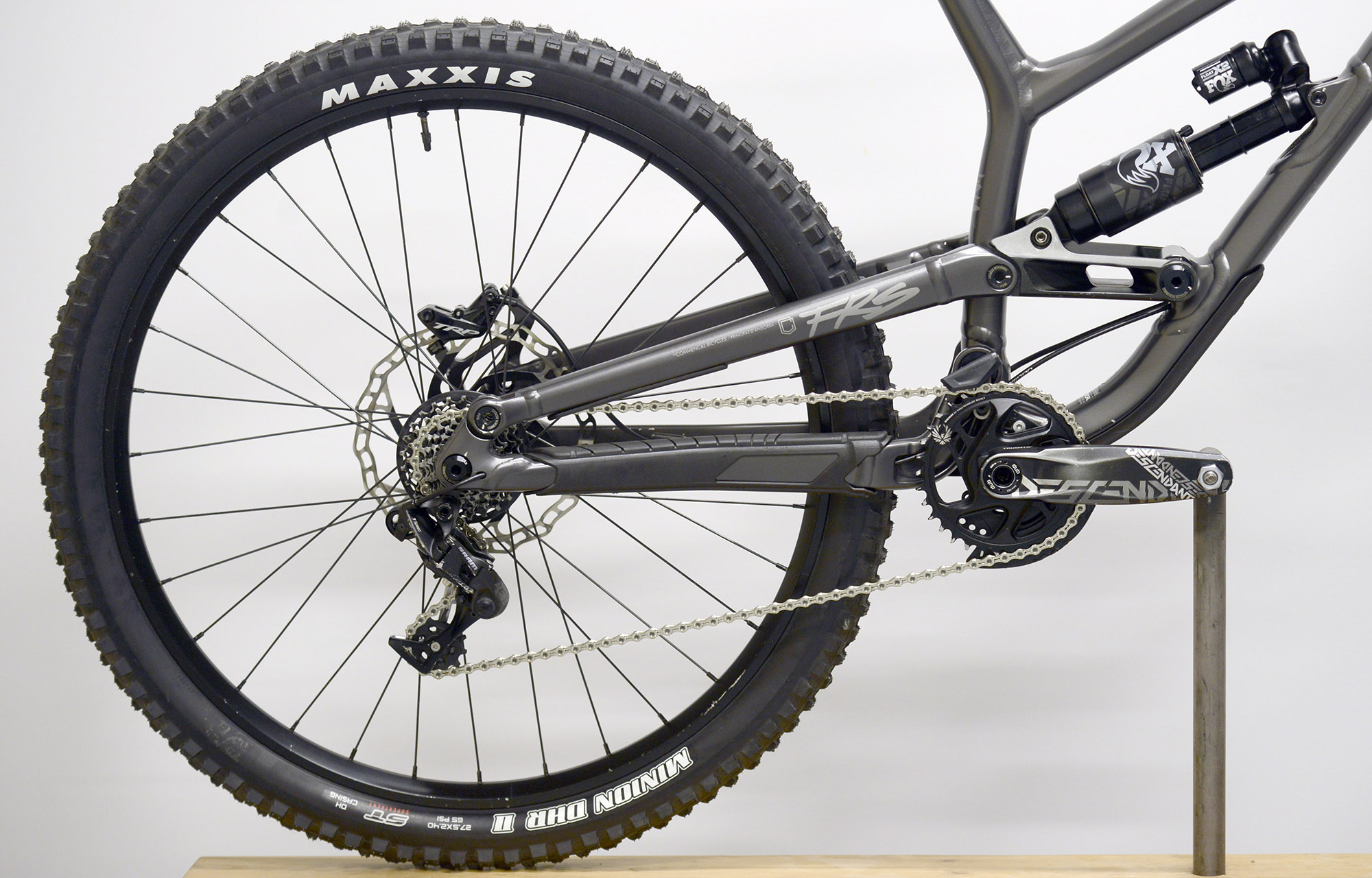 COMMENCAL FRS ESSENTIAL DARK SLATE - XL (22150504) image number null