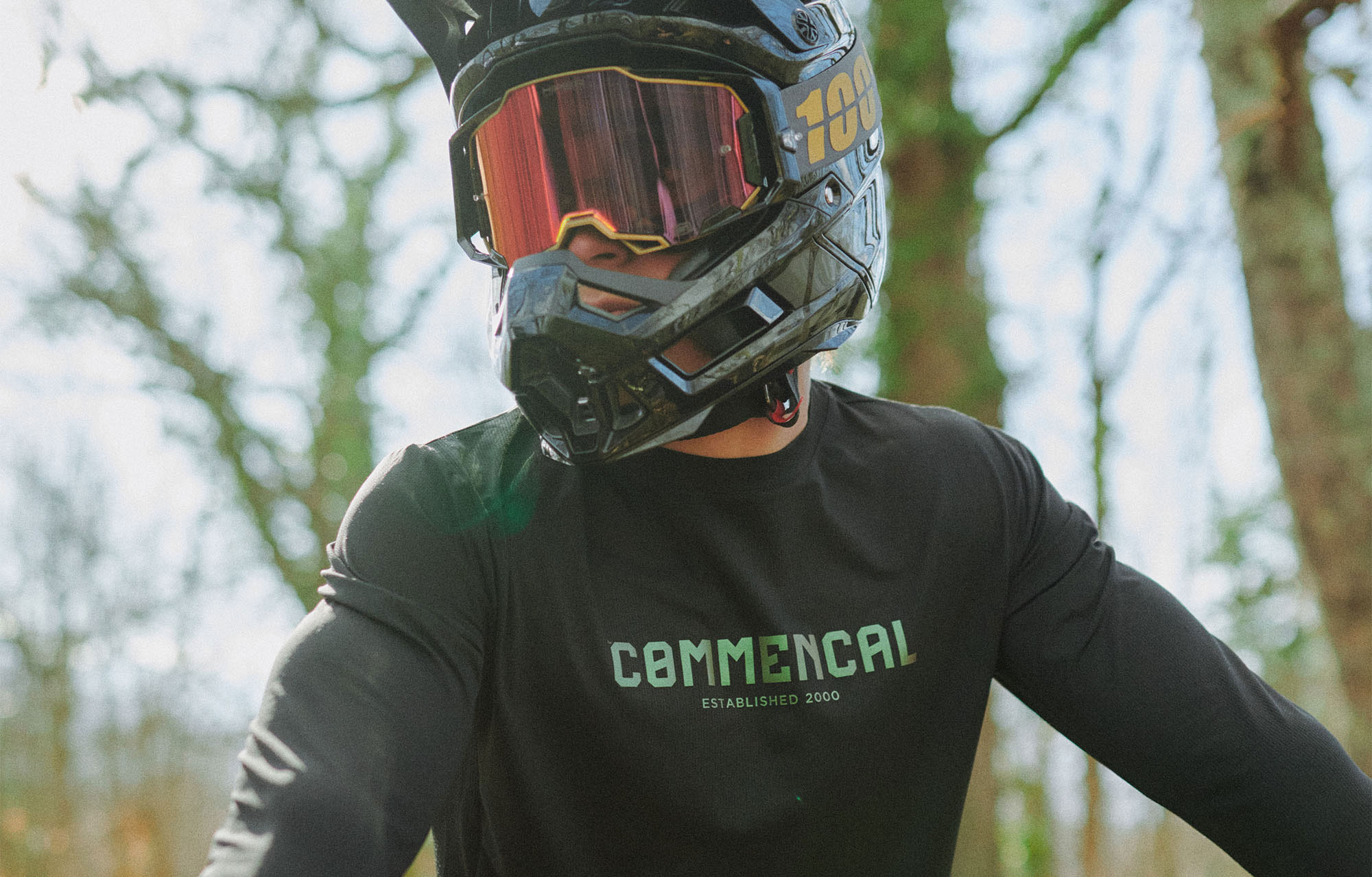 COMMENCAL CORPORATE LONG SLEEVE JERSEY BLACK AND ELECTRIC GREEN image number 3