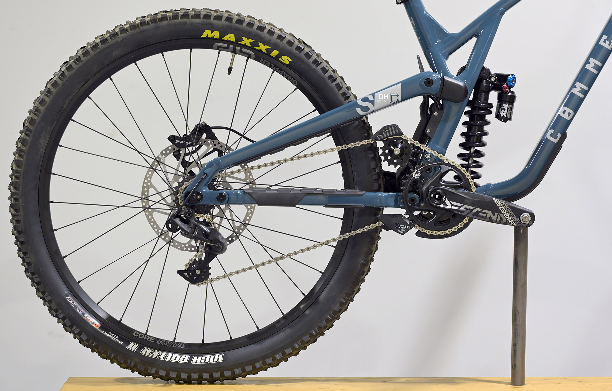 COMMENCAL SUPREME DH V5 ESSENTIAL AQUA BLUE - L (23150103) image cover number large 0