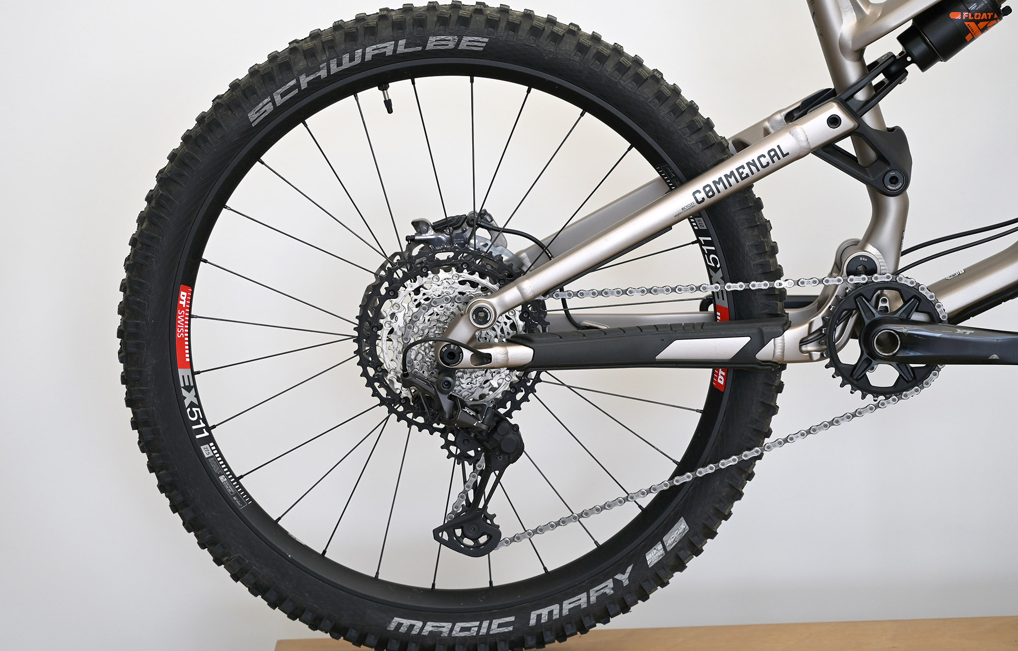 COMMENCAL META SX V4 SIGNATURE CHAMPAGNE - XL (22131004) image number null