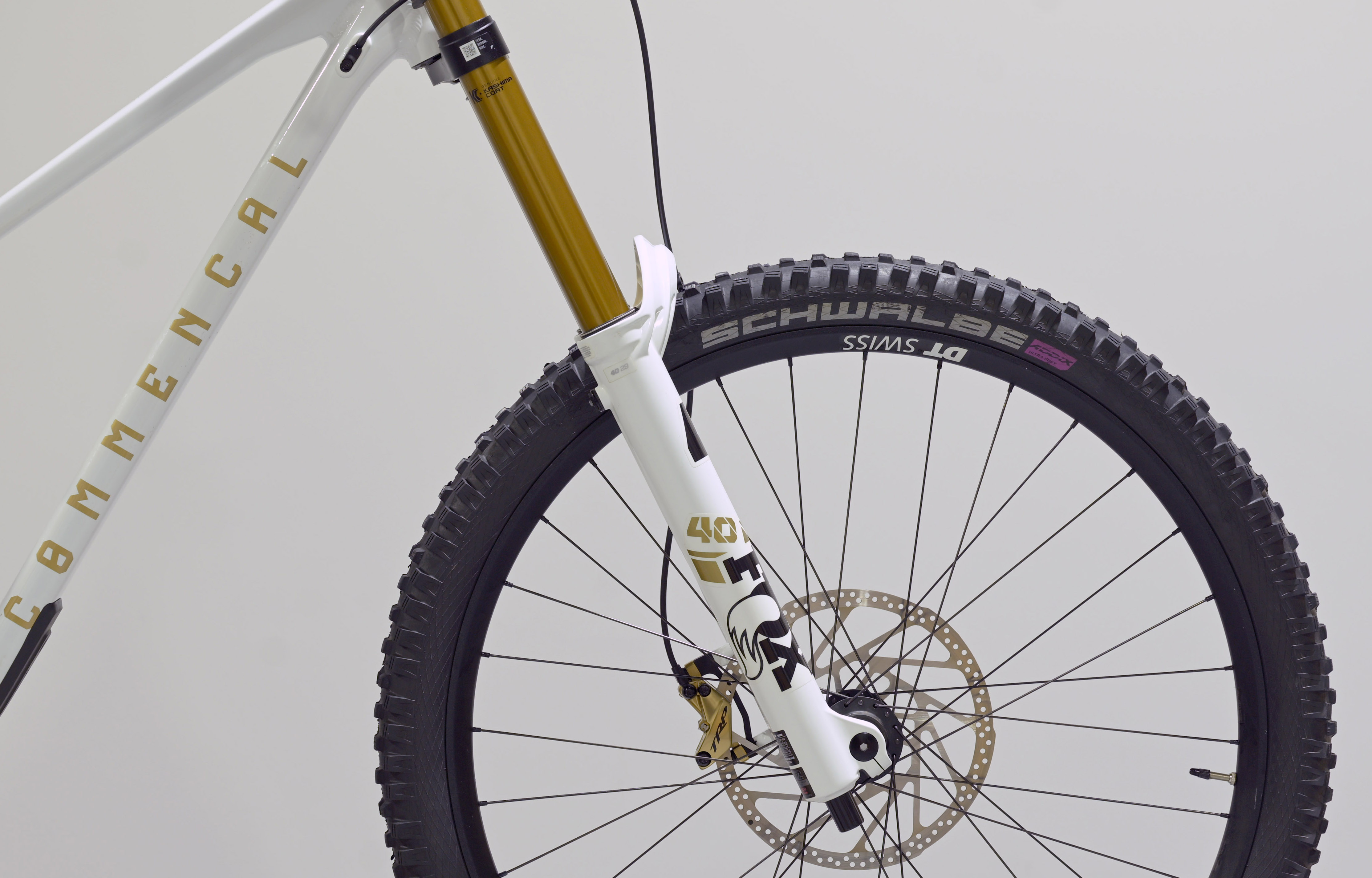 COMMENCAL SUPREME DH V5 SIGNATURE LTD PURE WHITE - L (23151003) image cover number large 1