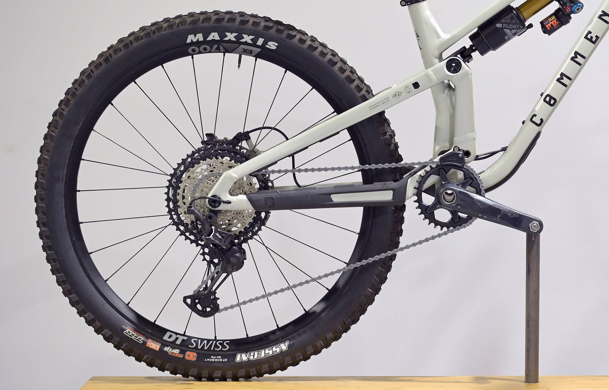 COMMENCAL META SX V5 SIGNATURE CLEAR SILVER - S (23131901) image cover number large 0