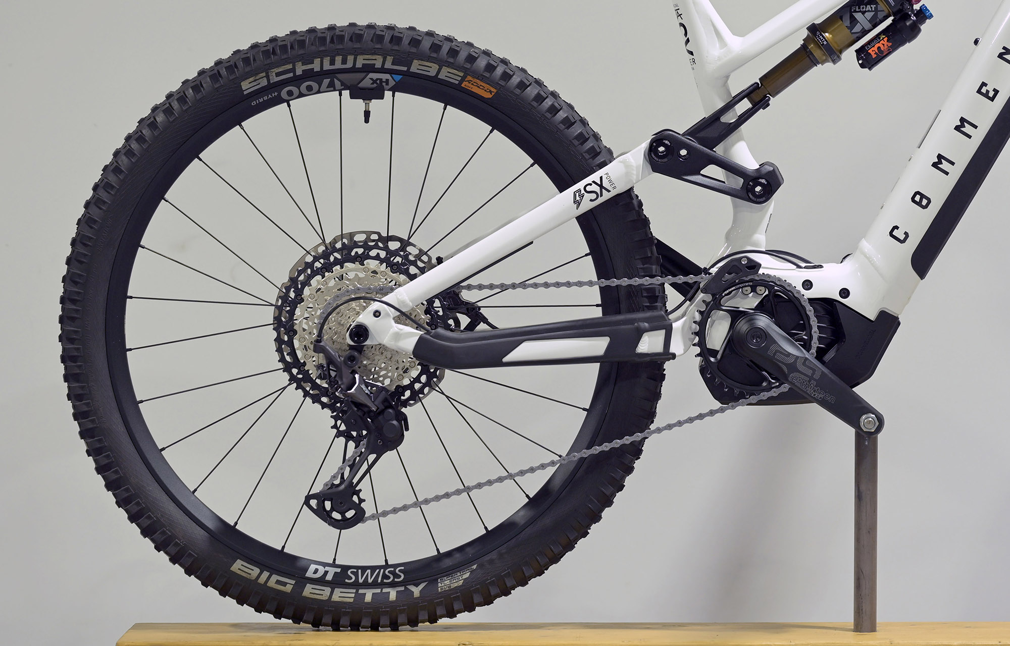 COMMENCAL META POWER SX BOSCH SIGNATURE PURE WHITE - L (22181903) 254 km image cover number large 0