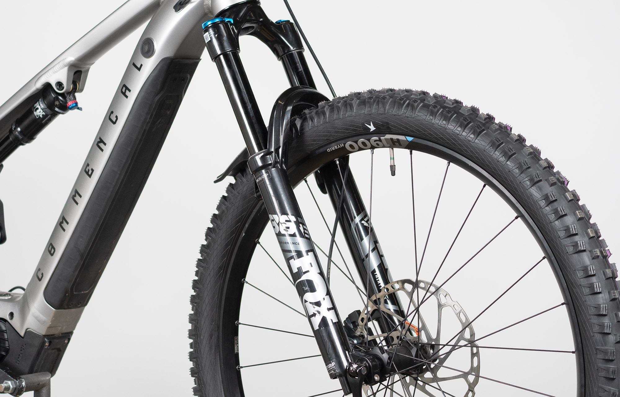 COMMENCAL META POWER TR BOSCH ESSENTIAL SILVER - M (22180202) 439m image cover number large 4